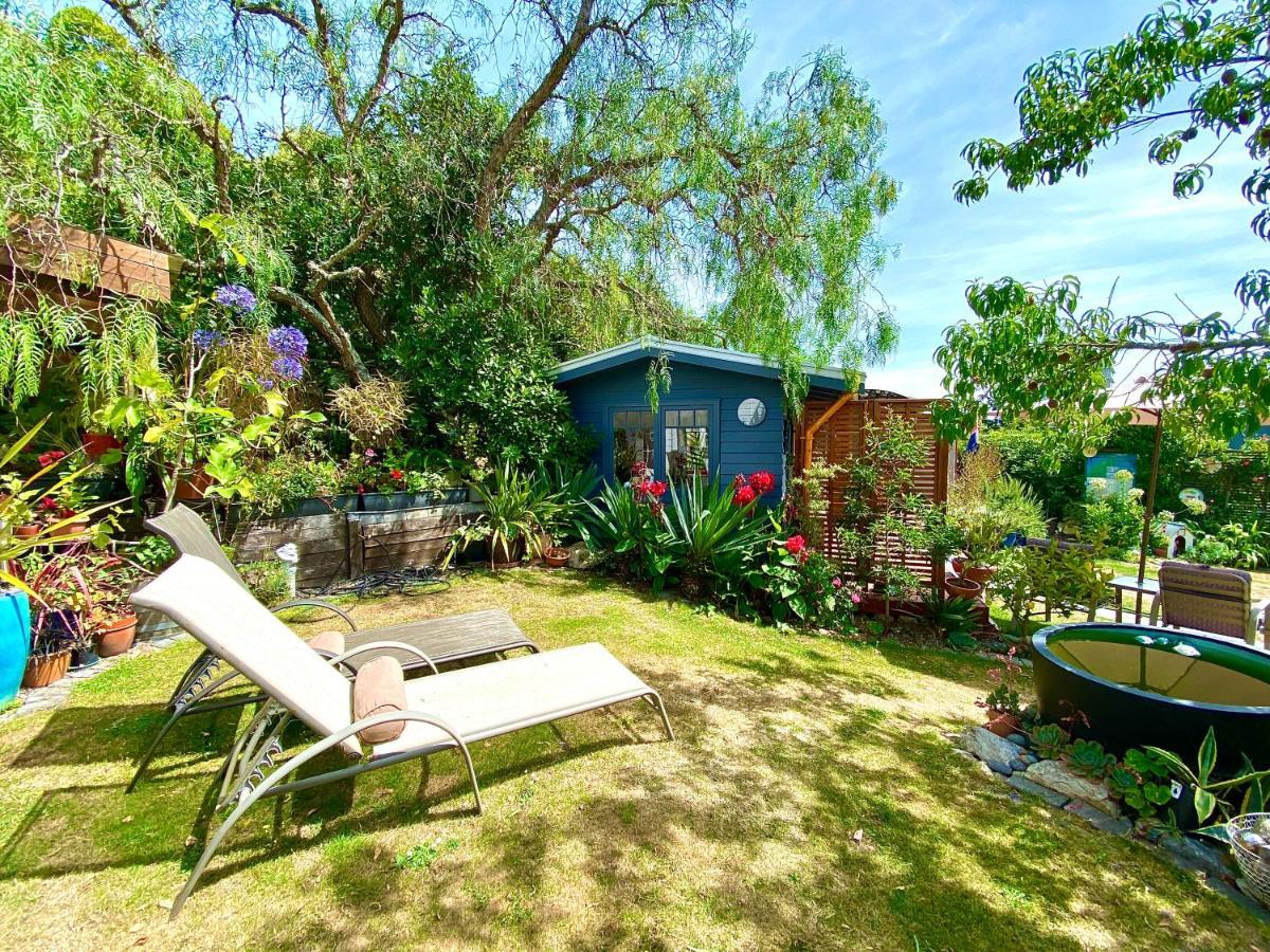 Ah House City B&B Nelson Bagian luar foto
