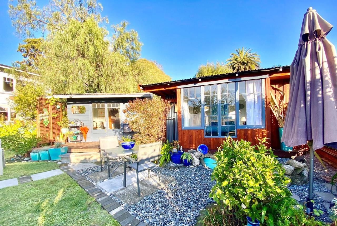 Ah House City B&B Nelson Bagian luar foto