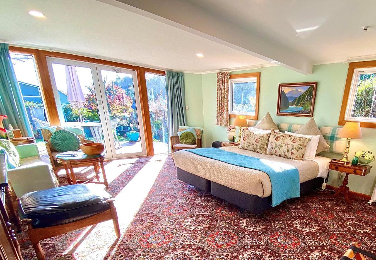 Ah House City B&B Nelson Bagian luar foto