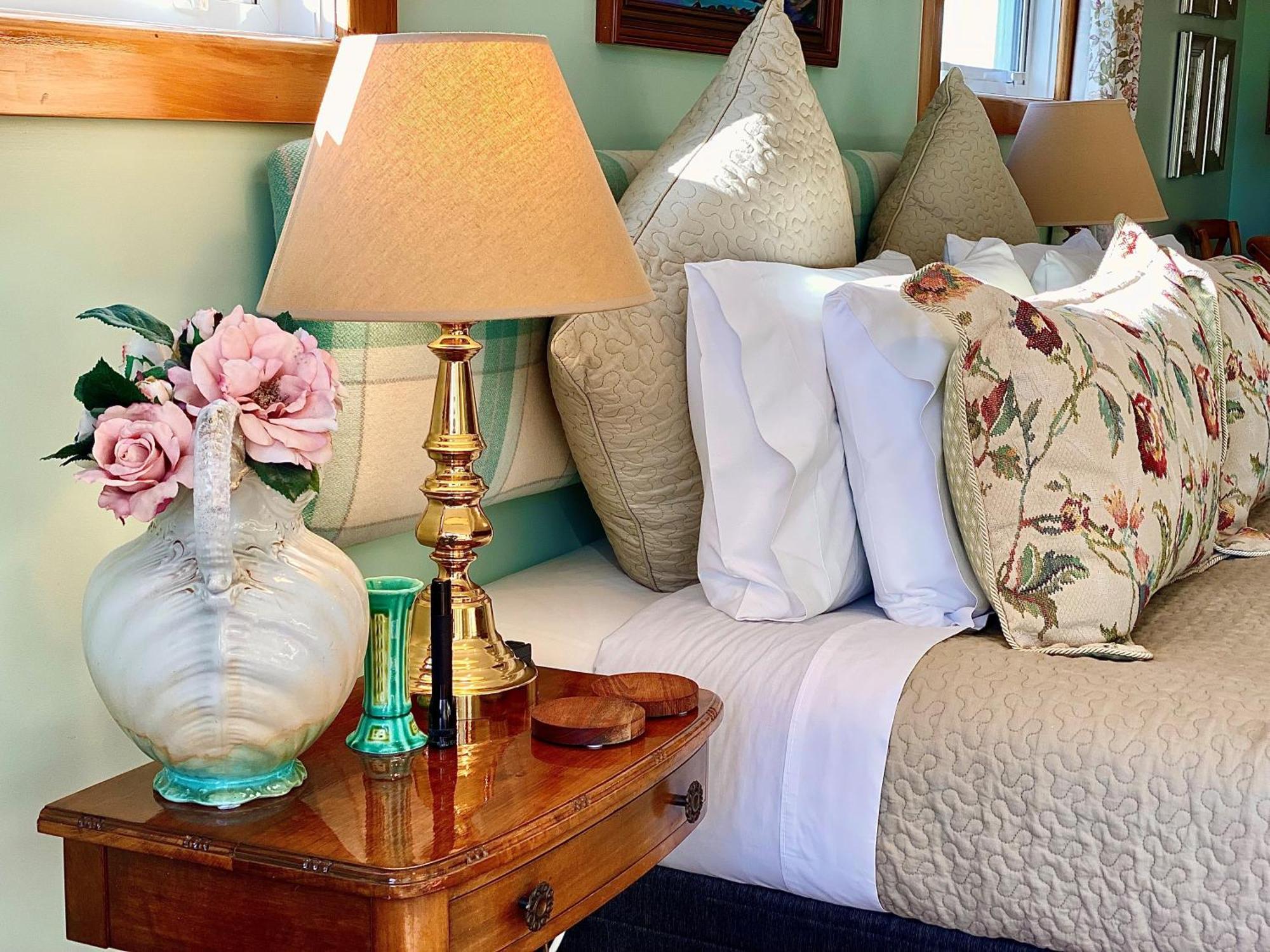 Ah House City B&B Nelson Bagian luar foto